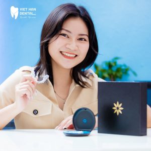 Invisalign aligners and its box