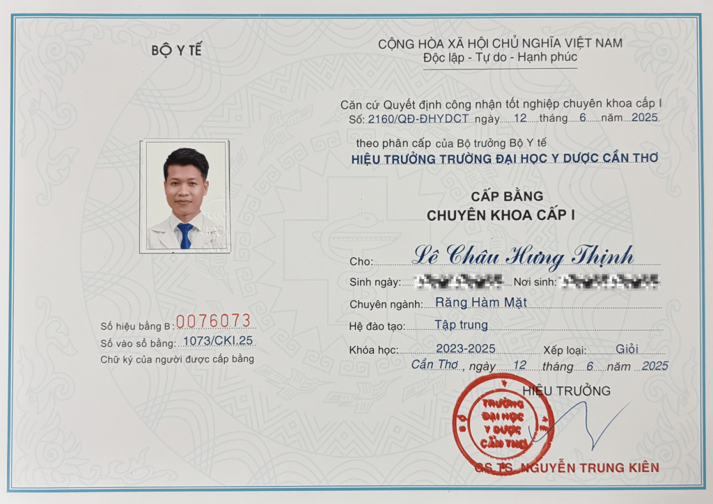Bằng cấp bác sĩ Thịnh