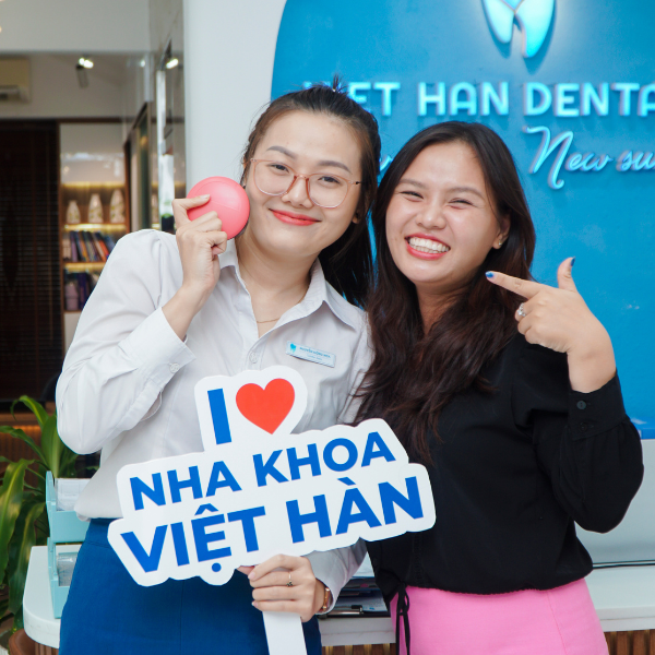 Khách hàng niềng răng bằng khay trong suốt ClearCorrect tại Nha khoa Việt Hàn