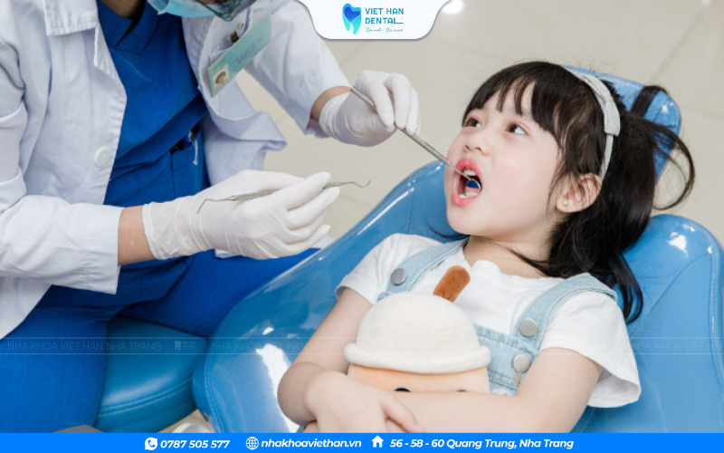 Thăm khám bác sĩ